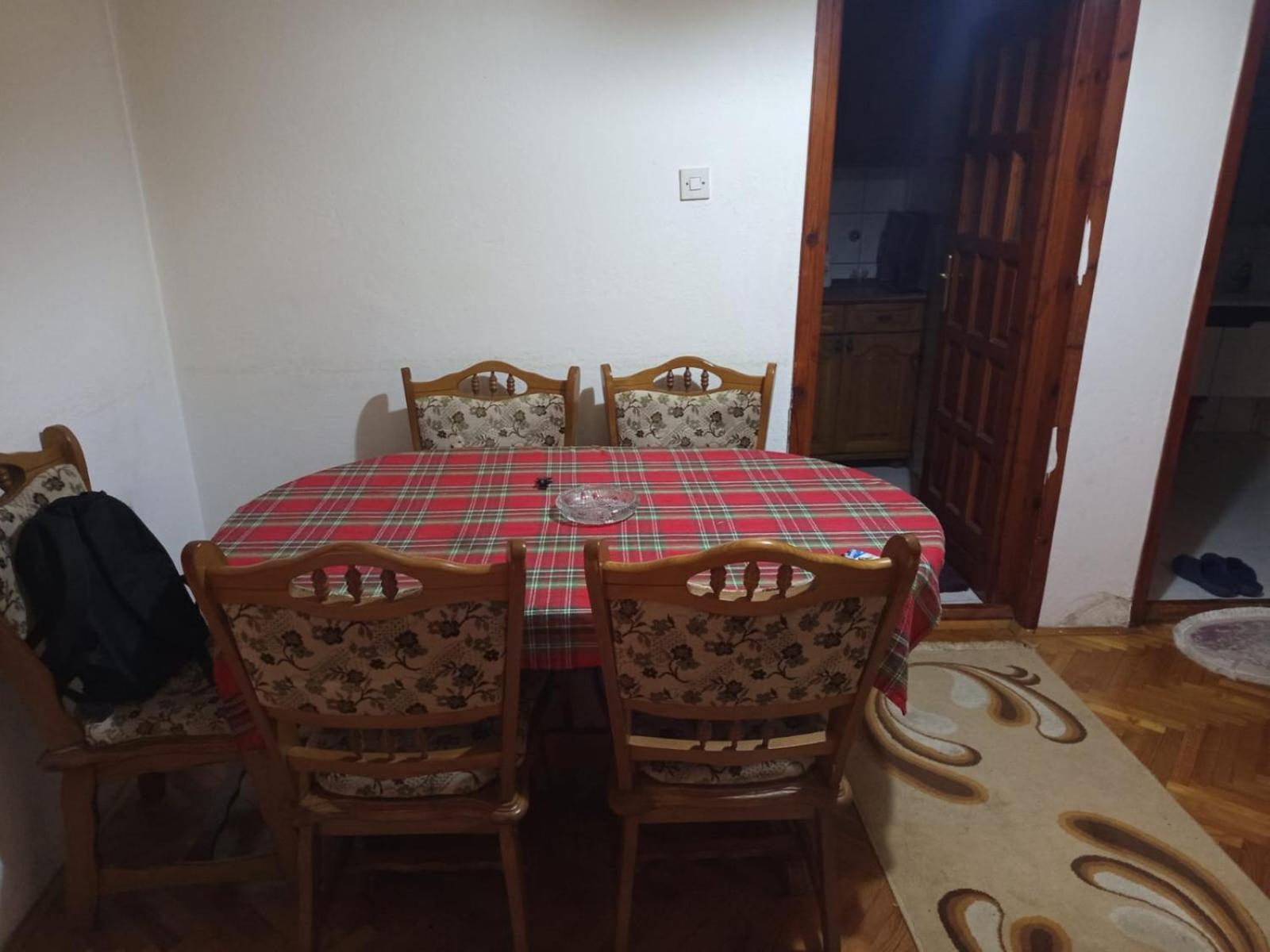 RoomPrishtine Bagian luar foto